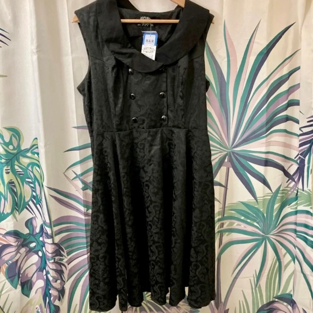 Hearts and Roses Cocktail Dress💜🔮 - Picture 4 of 4